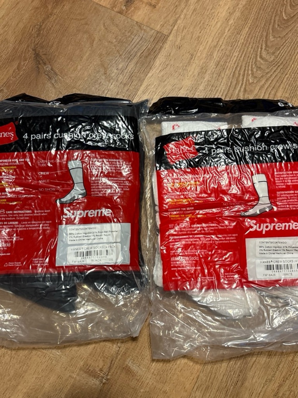 Supreme x Hanes Men's Crew Socks - Black & White (4-Pack)